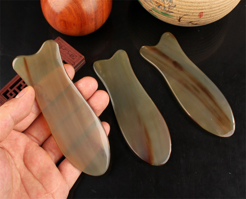 Массажер скребок Гуаша из рога яка "Рыба"